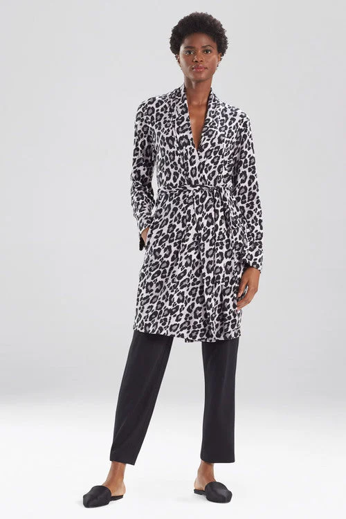 women robes with a geometric print for a trendy lookOmbre Leopard Robe