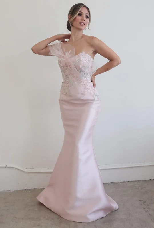 Tie - back sexy dresses for an adjustable fitTerani Couture 242E3164 Long Mermaid Fit Formal Gown